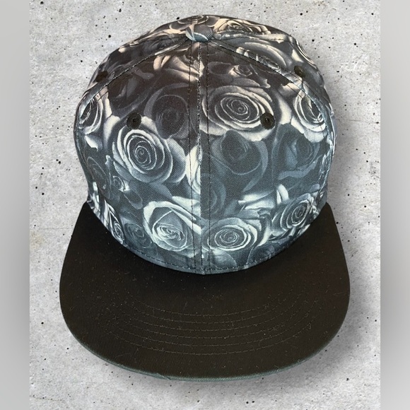 Quanhaigou Other - Quanhaigou Black Rose Snap Back Hat
